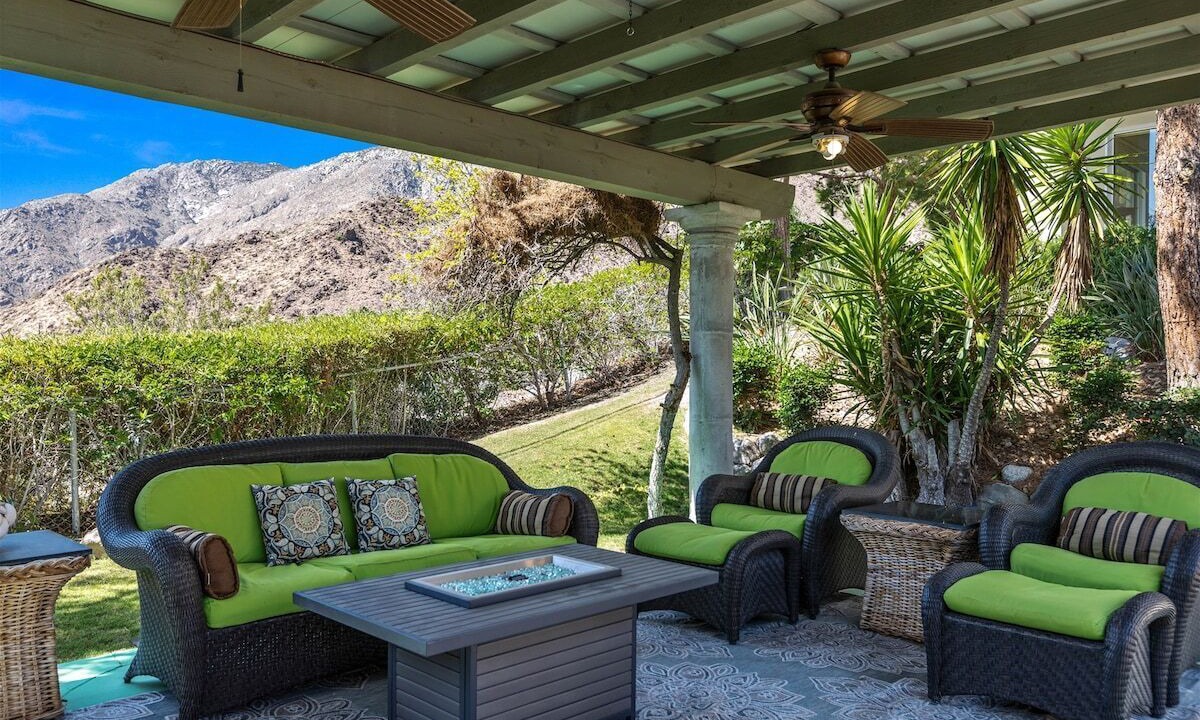 Photo of Patio Balcony in Little Tuscany