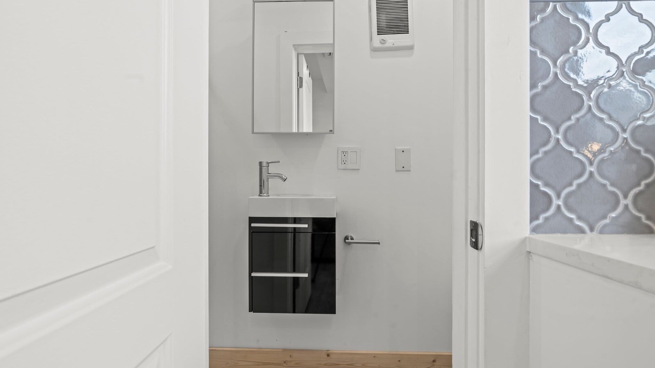 Photo of Bathroom in North Philadelphia West