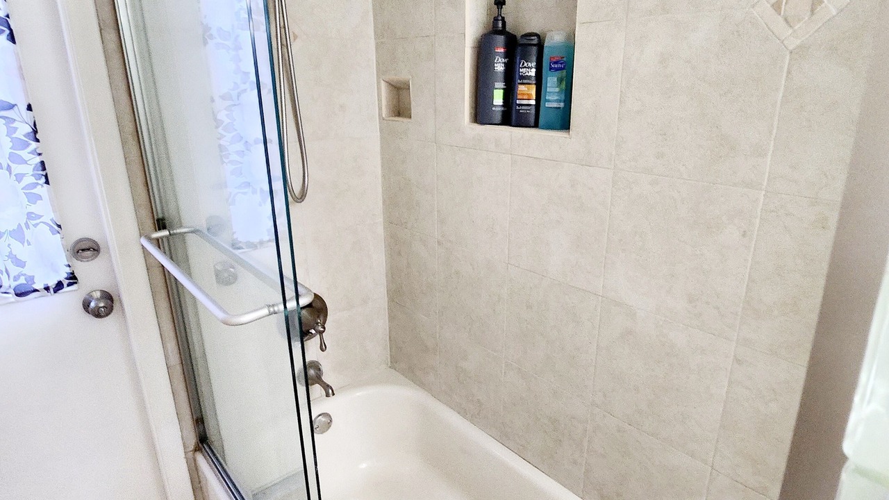 Photo of Bathroom in Miramar