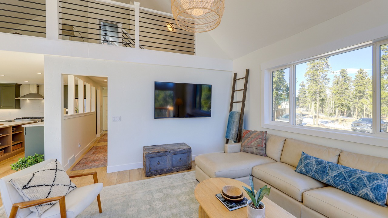Photo of Livingroom in Black Hawk