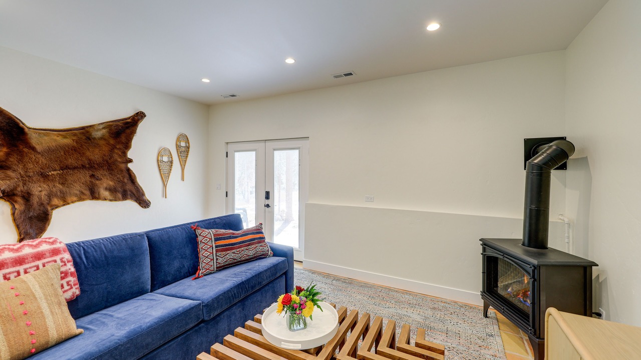 Photo of Livingroom in Black Hawk