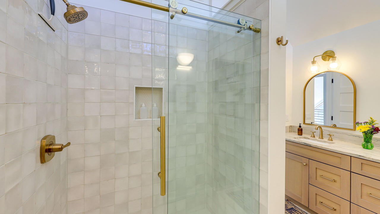 Photo of Bathroom in Black Hawk