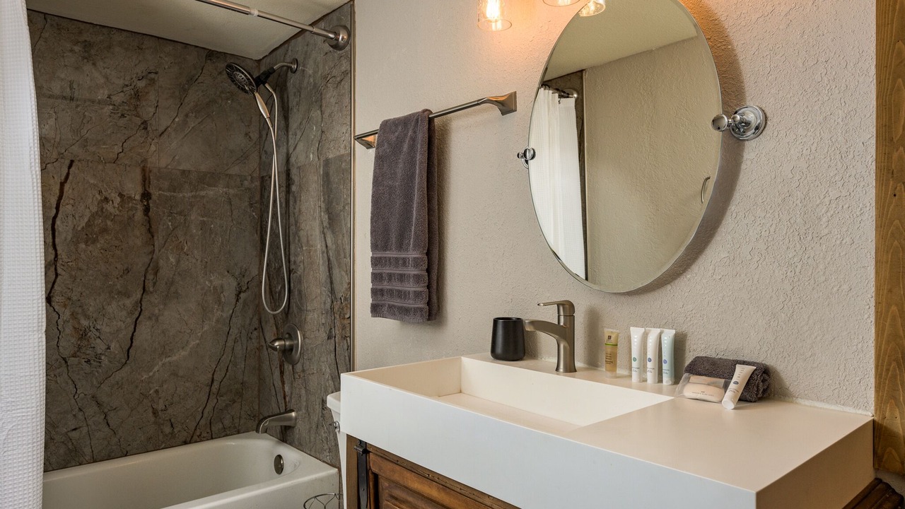 Photo of Bathroom in Crown