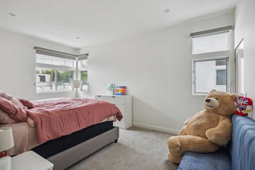 Photo of Bedroom in Sherman Oaks