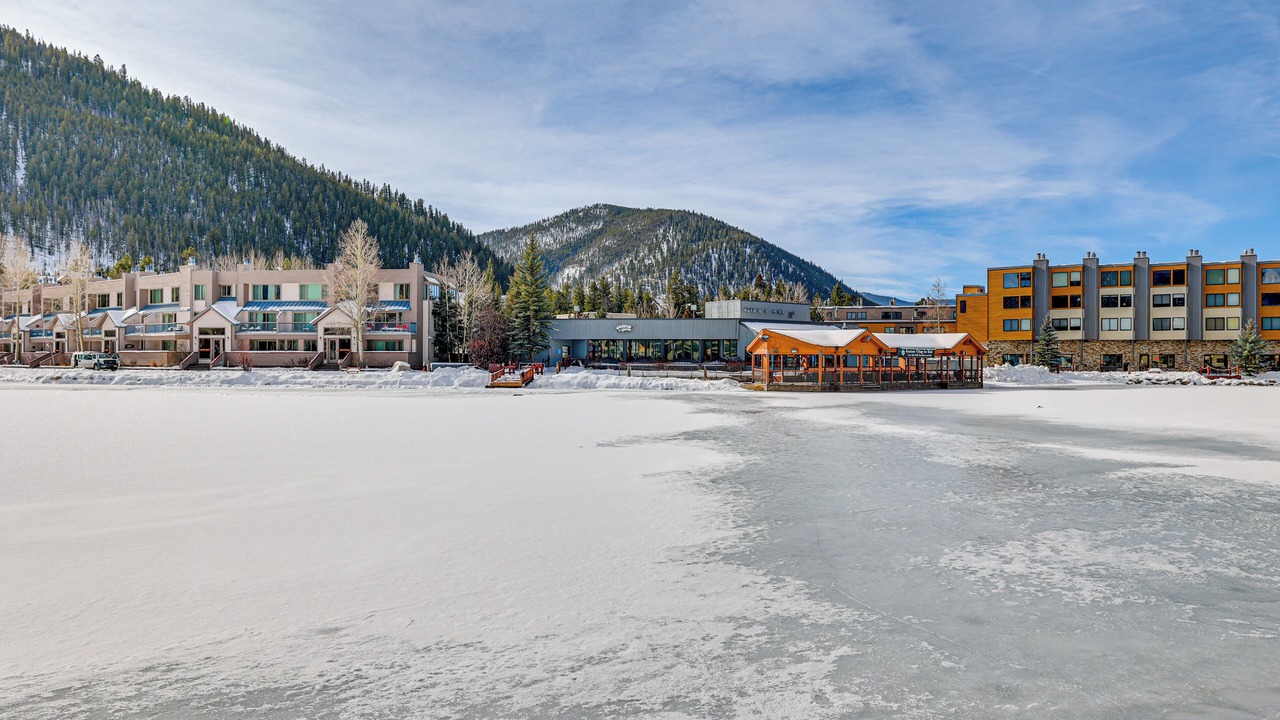 Photo of Outdoor in Lakeside Village