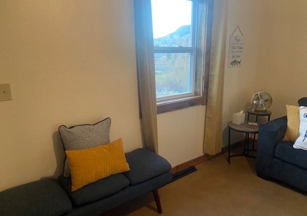 Photo of Livingroom in South Fork