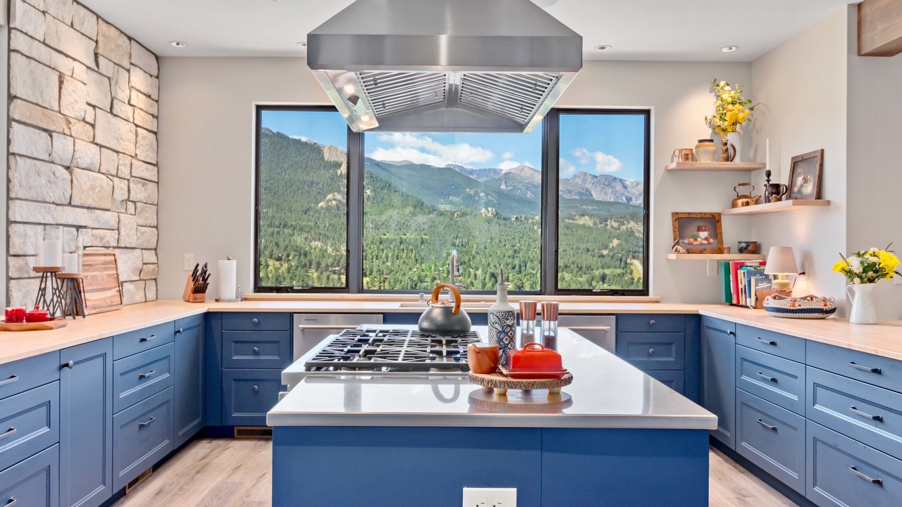 Photo of Kitchen in Windcliff Estates