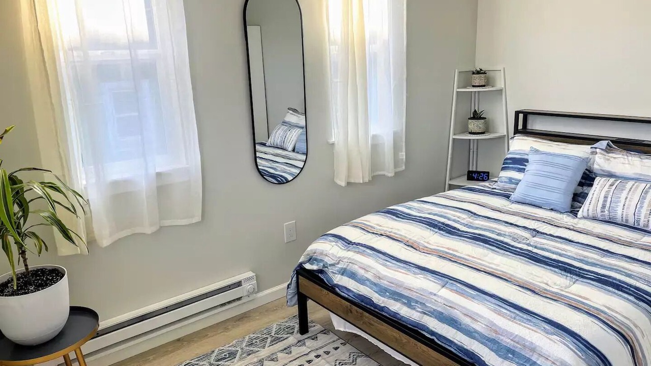 Photo of Bedroom in Eureka