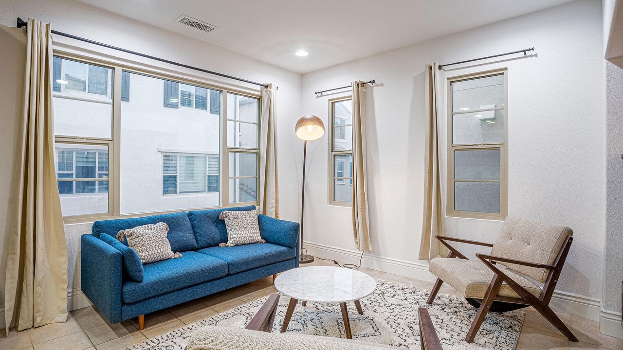 Photo of Livingroom in Milpitas