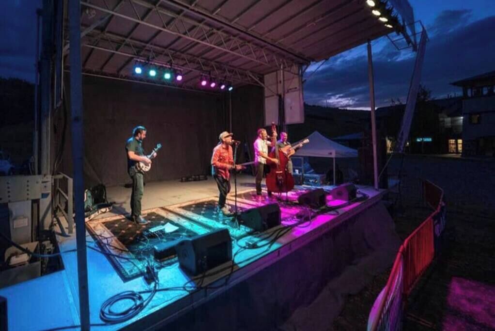 Photo of Outdoor in Silvercreek