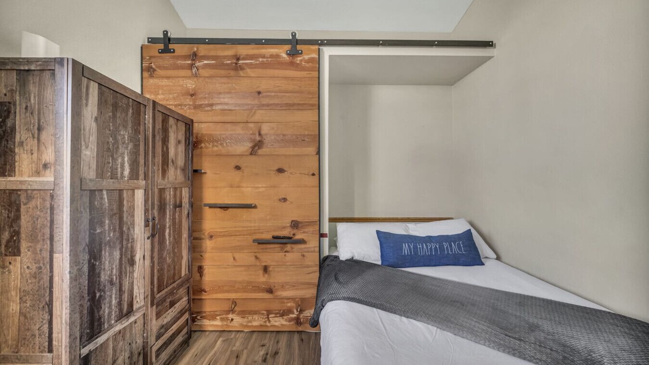 Photo of Bedroom in River Mountain