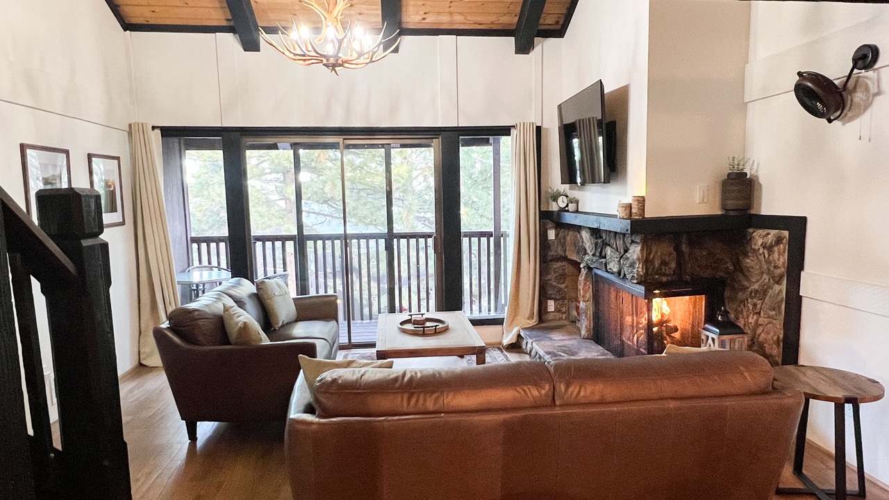 Photo of Livingroom in Tahoe Village