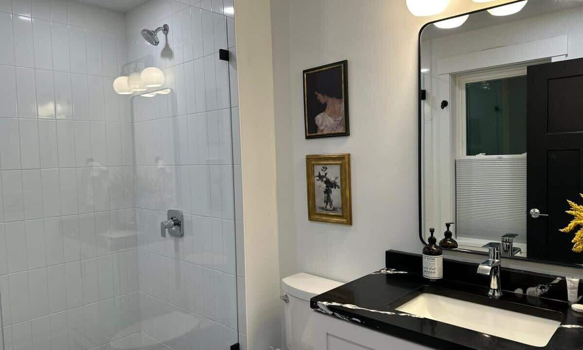 Photo of Bathroom in Ohio City