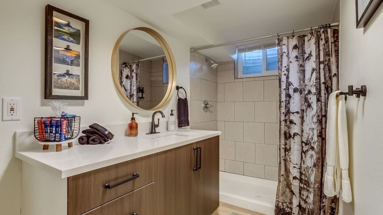 Photo of Bathroom in Arvada Plaza Area