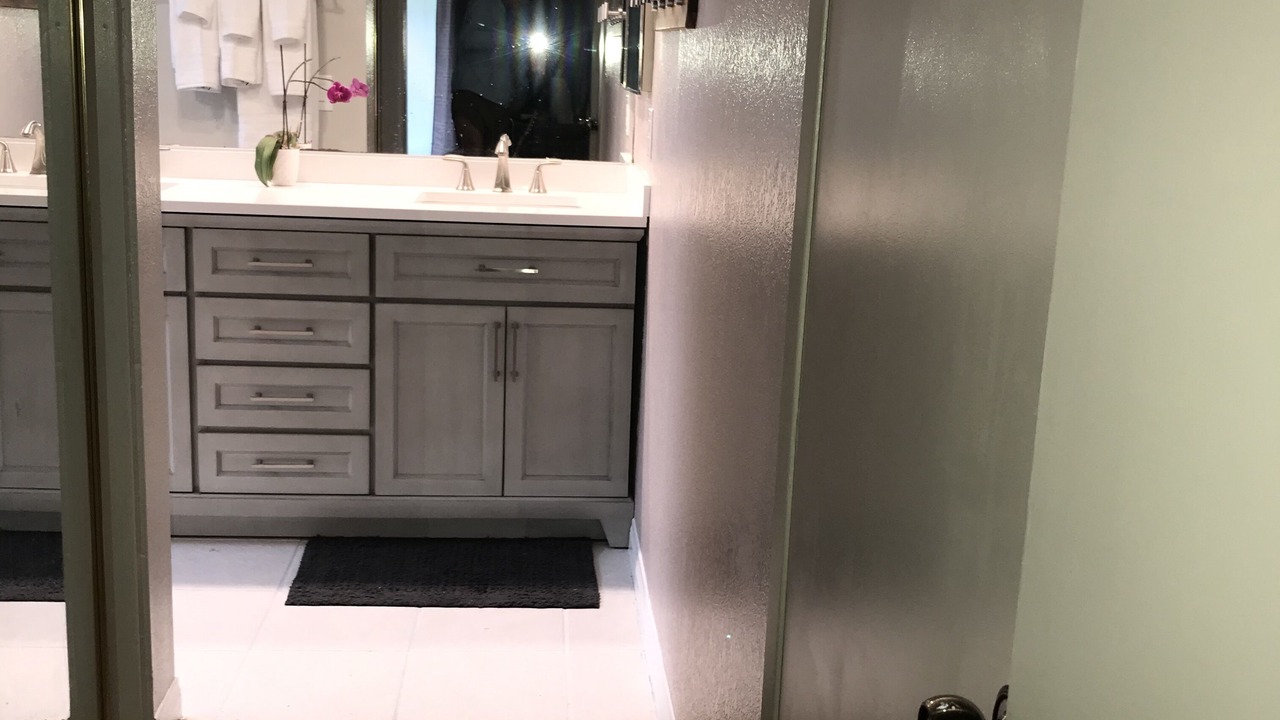 Photo of Bathroom in Carpinteria