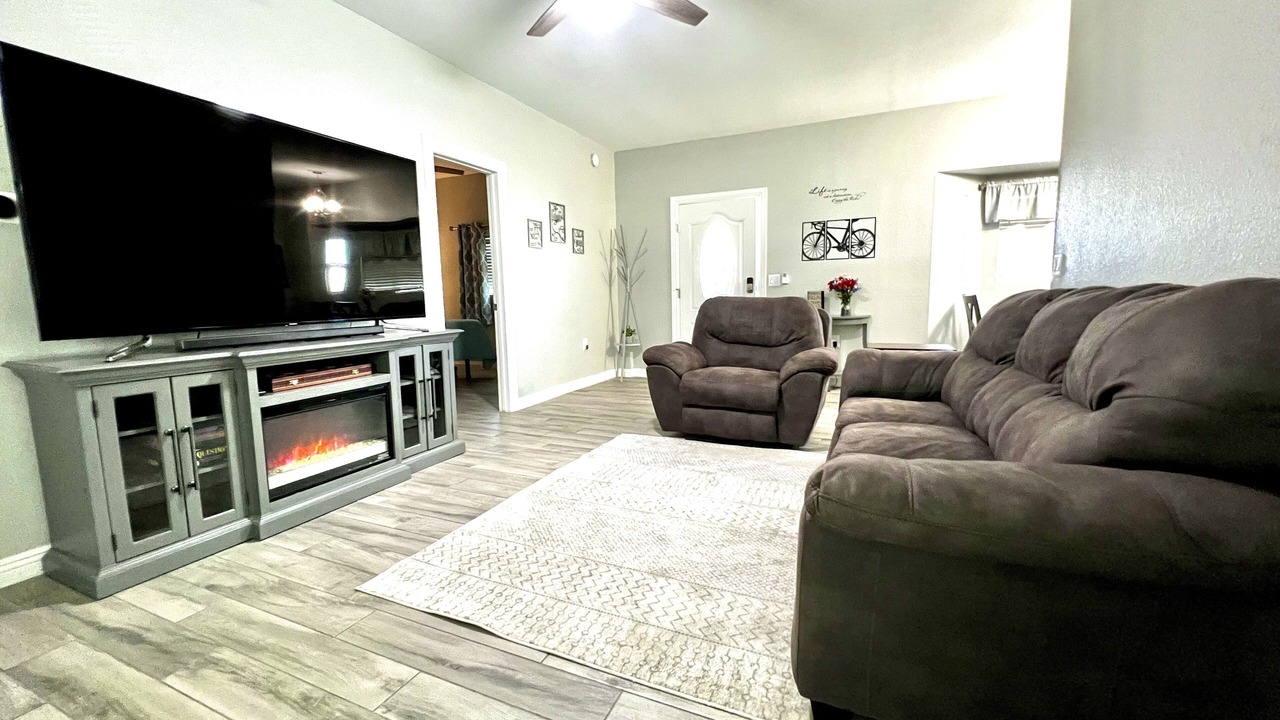 Photo of Livingroom in River Mountain