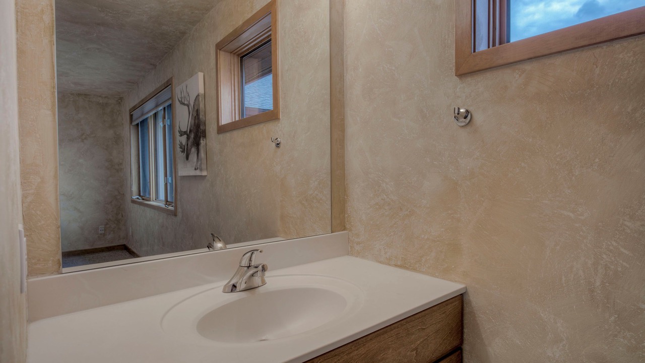 Photo of Bathroom in Three Peaks