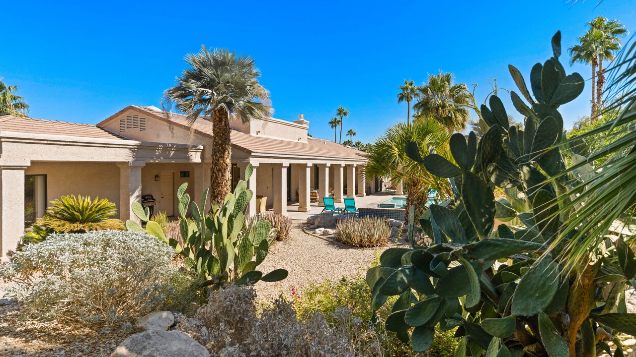 Photo of Outdoor in Little Tuscany