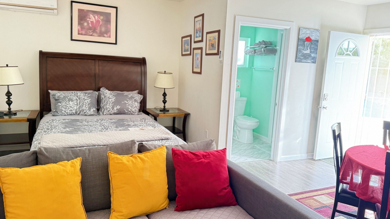 Photo of Bedroom in Reseda