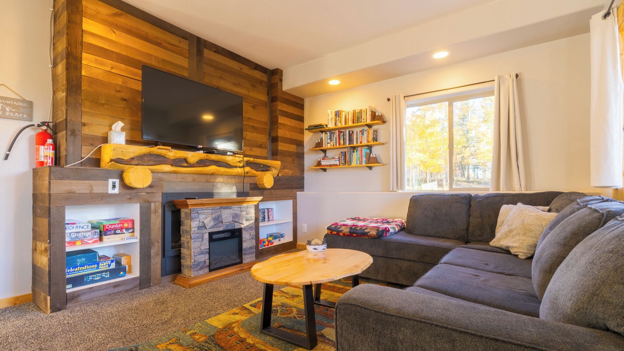 Photo of Livingroom in Indian Mountain