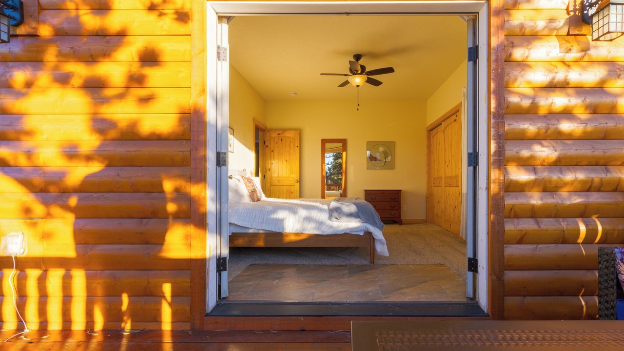 Photo of Bedroom in Indian Mountain