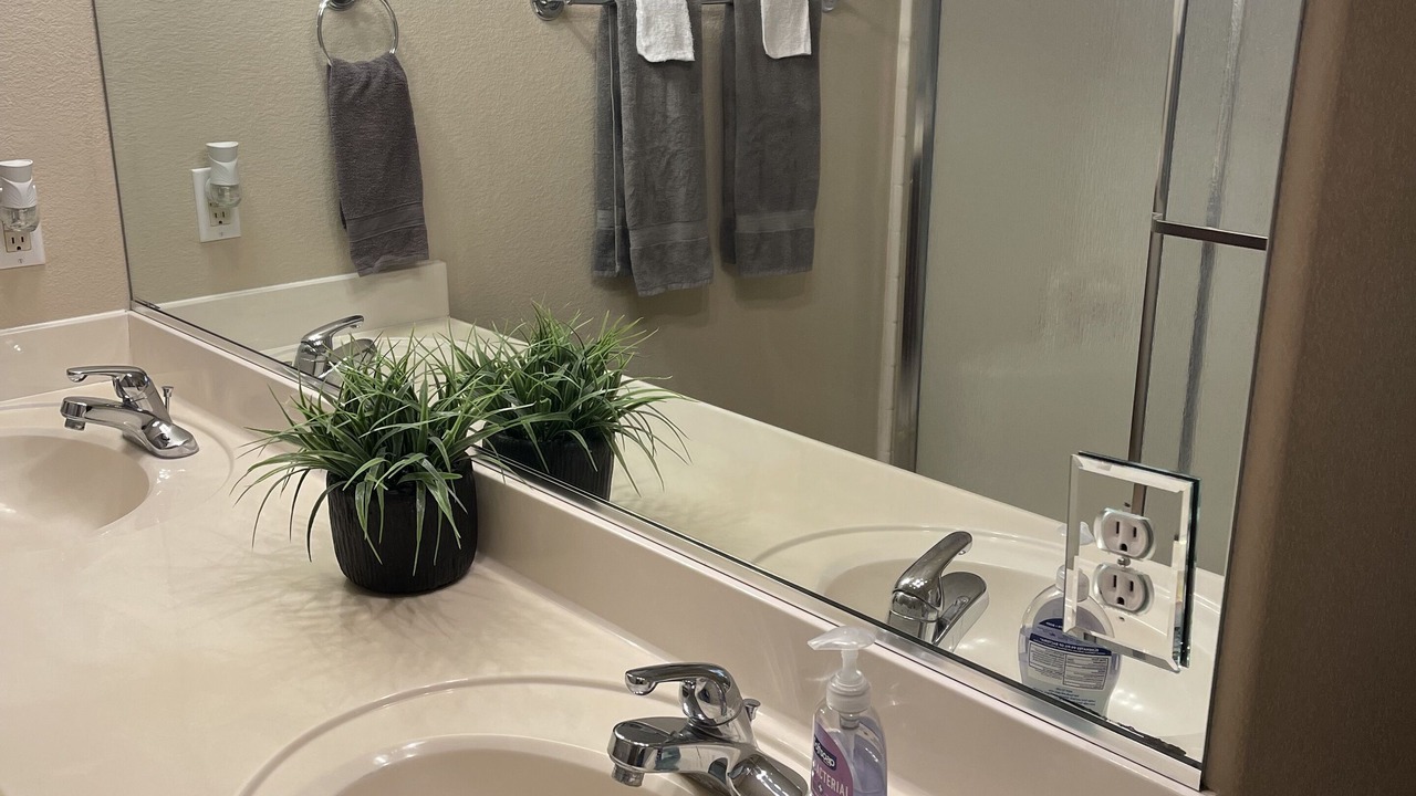 Photo of Bathroom in Bullhead City