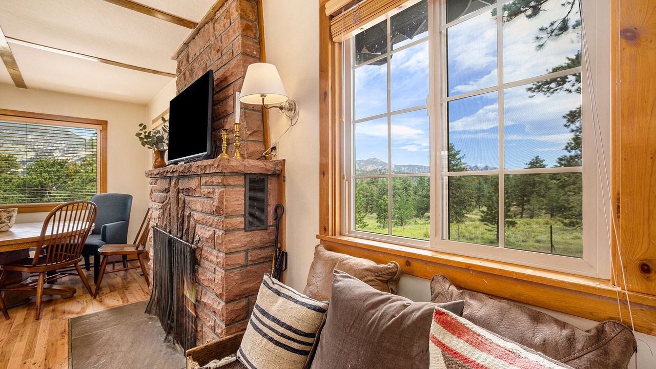 Photo of Livingroom in Estes Park