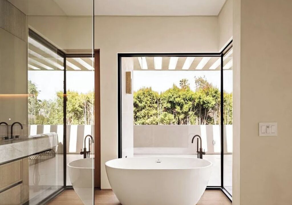 Photo of Bathroom in Sherman Oaks