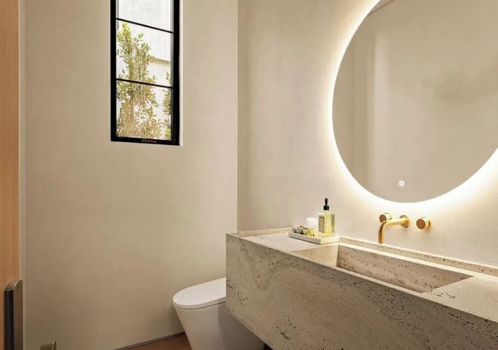 Photo of Bathroom in Sherman Oaks