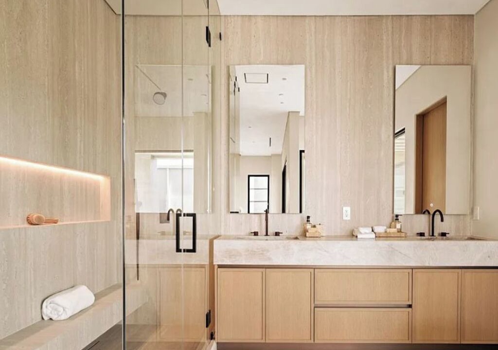 Photo of Bathroom in Sherman Oaks