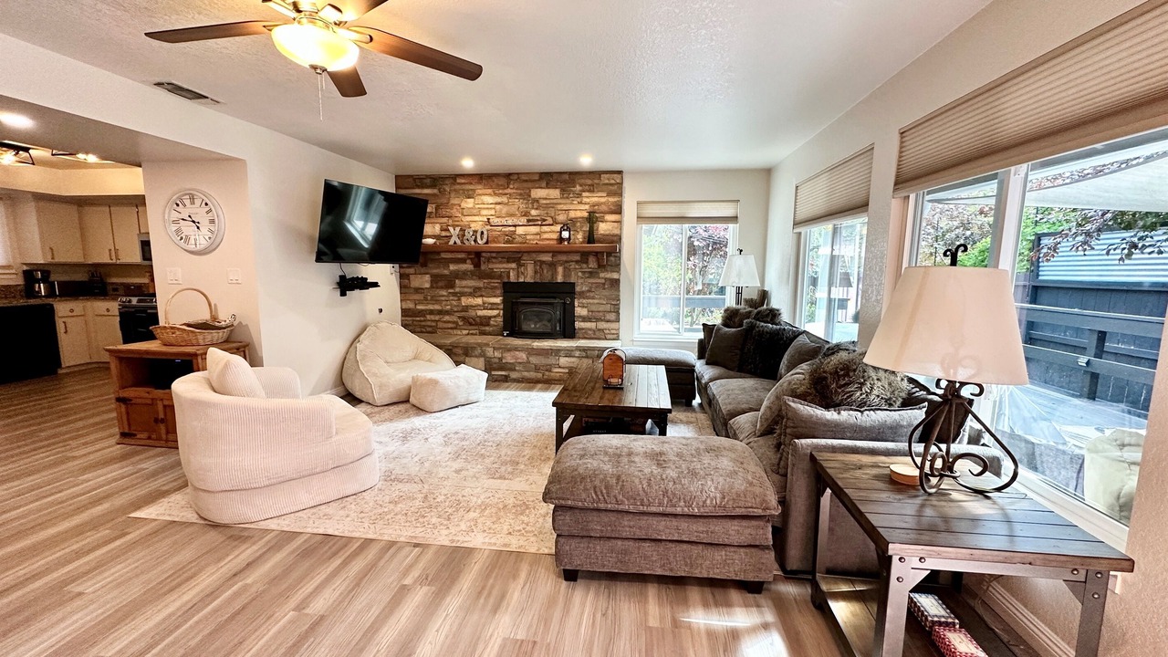 Photo of Bedroom in Templeton