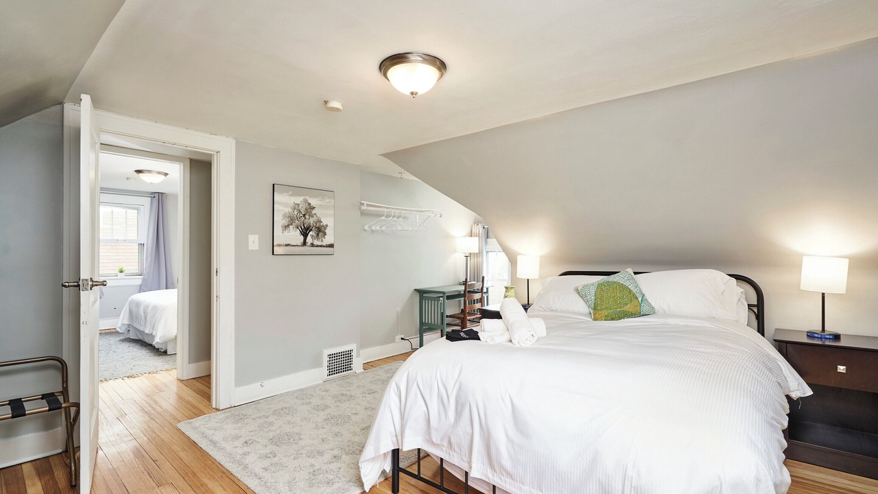 Photo of Bedroom in West Akron