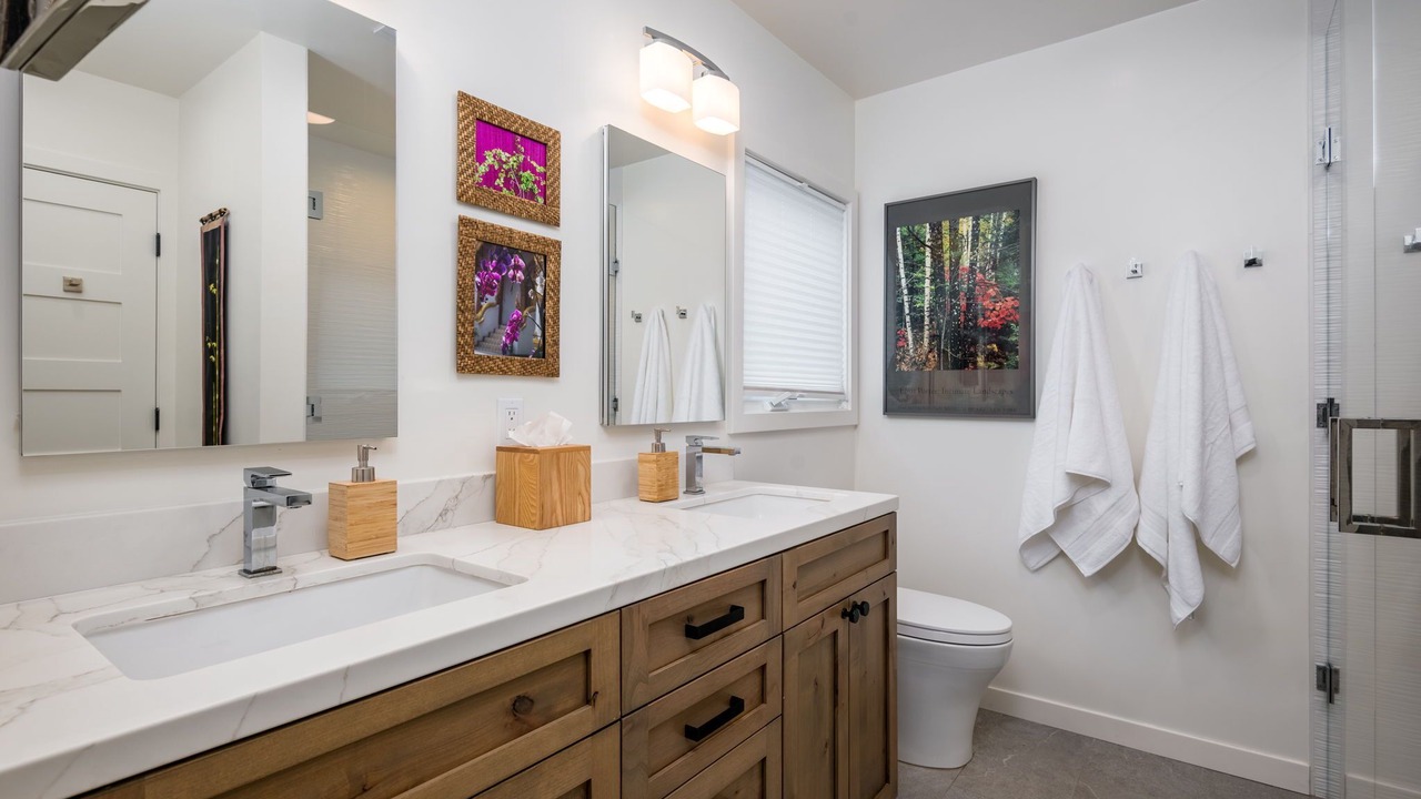 Photo of Bathroom in West Mesa