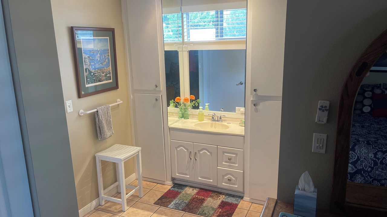 Photo of Bathroom in Carpinteria