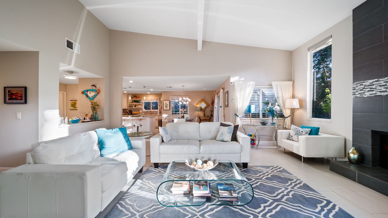 Photo of Livingroom in Chino Canyon