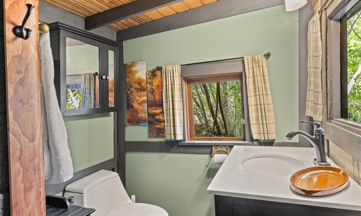 Photo of Bathroom in Missouri Heights