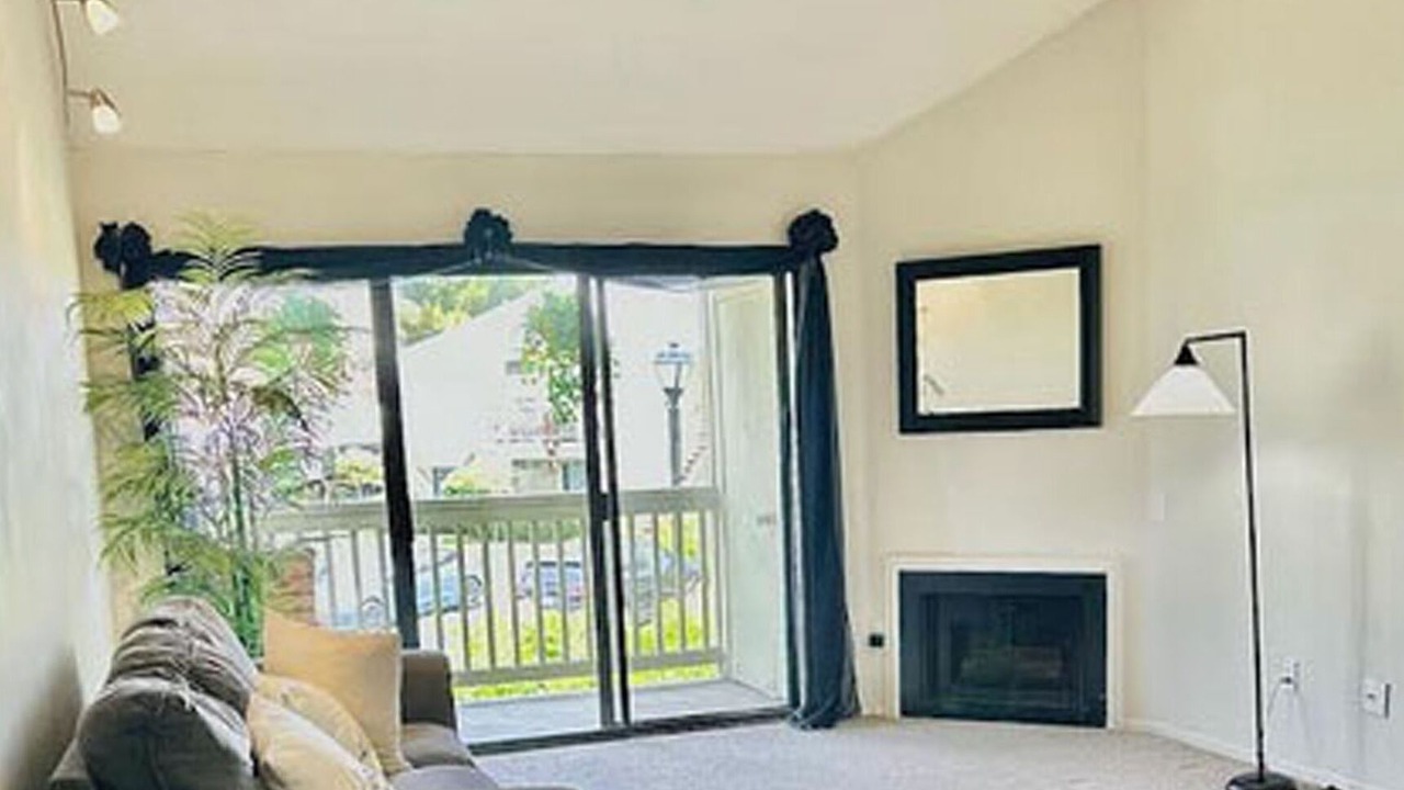 Photo of Livingroom in Carmel Valley