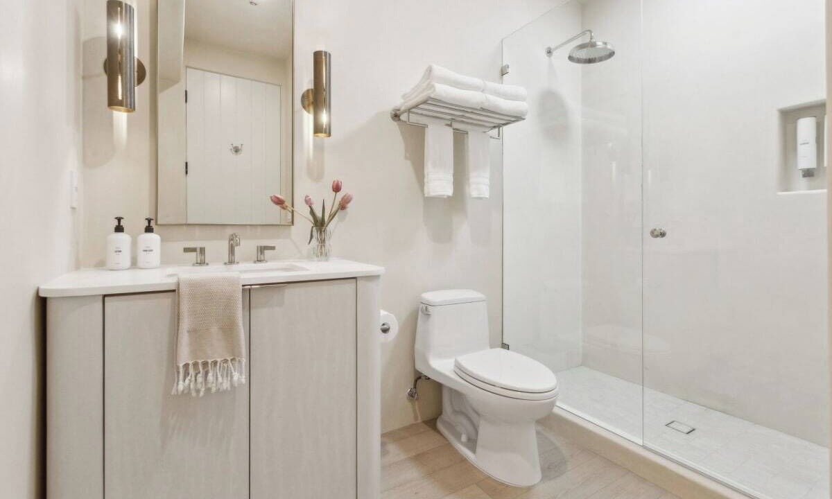 Photo of Bathroom in Laguna