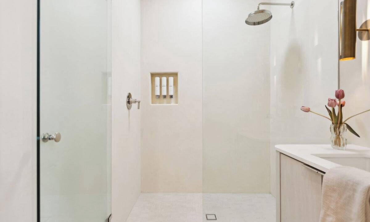 Photo of Bathroom in Laguna