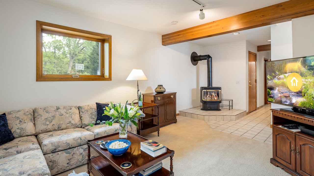 Photo of Livingroom in Wonderland Lake