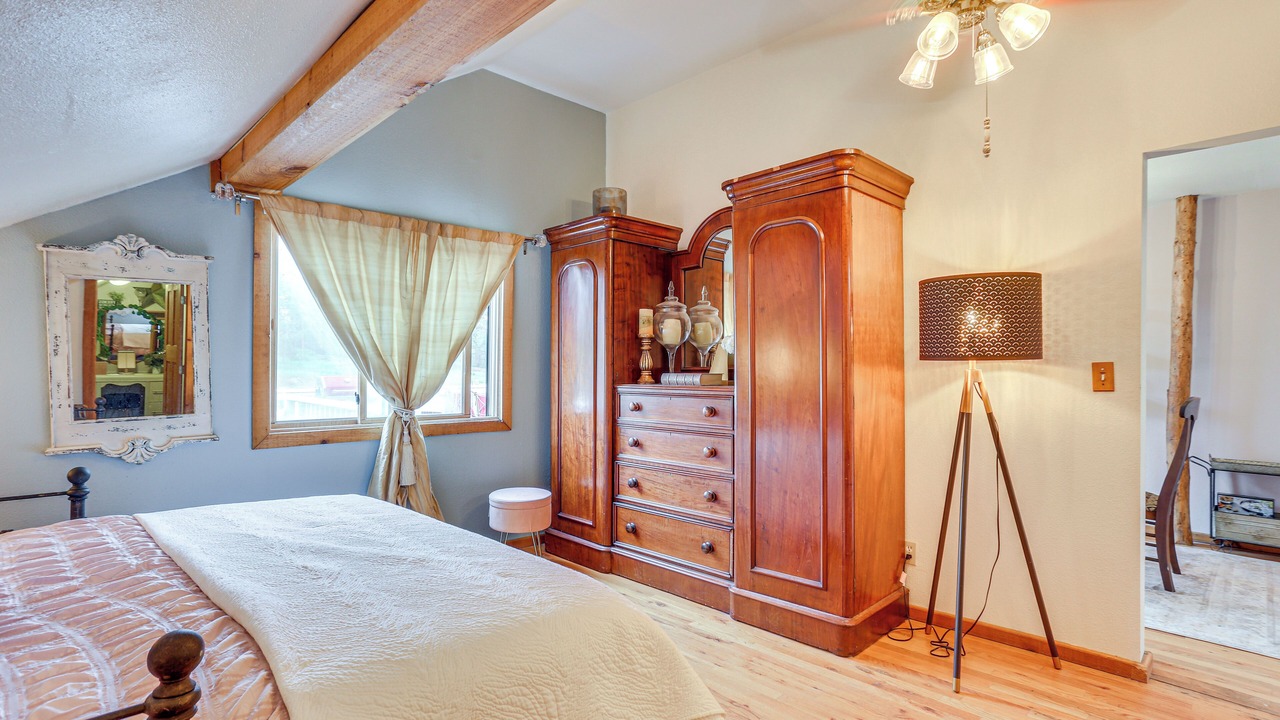 Photo of Bedroom in Larkspur