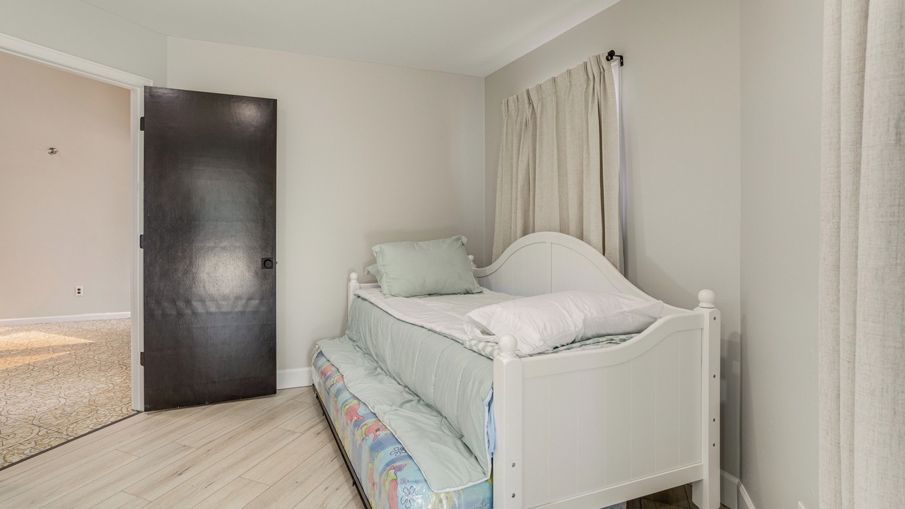 Photo of Bedroom in Aurora