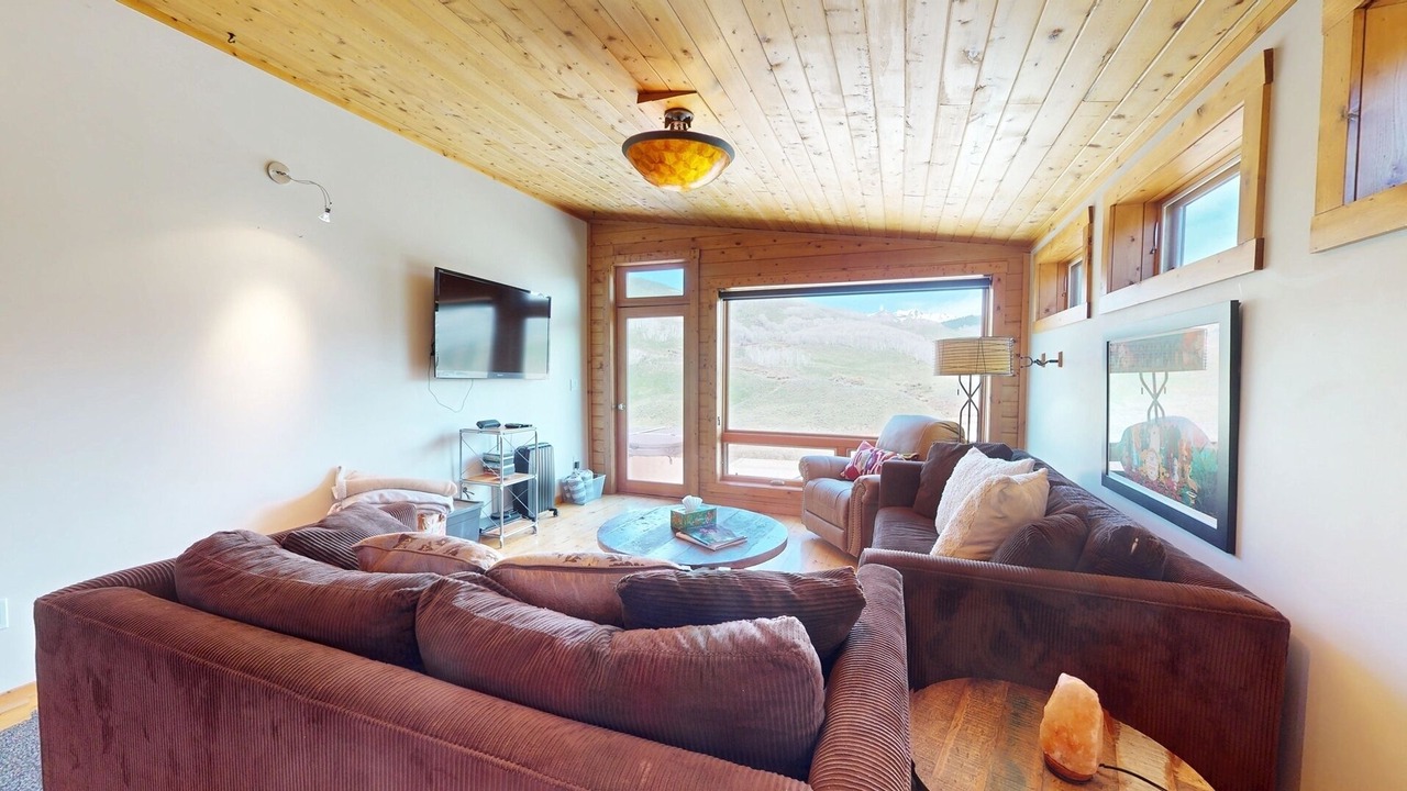 Photo of Livingroom in Mount Crested Butte