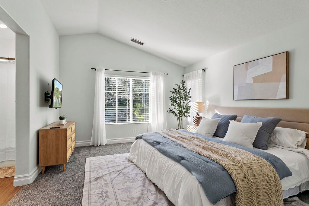 Photo of Bedroom in Aliso Viejo