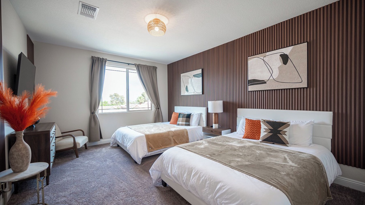 Photo of Bedroom in Enterprise