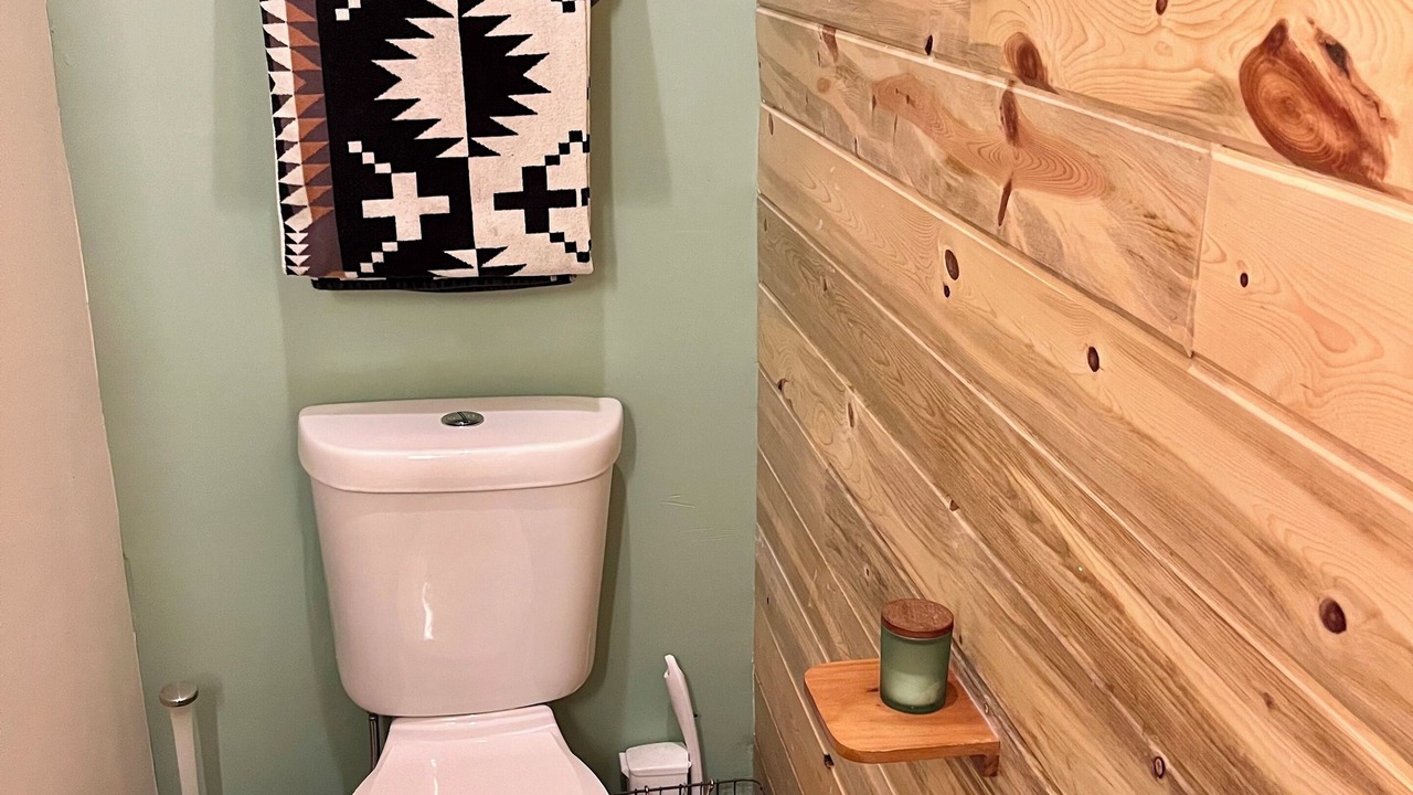 Photo of Bathroom in Cole