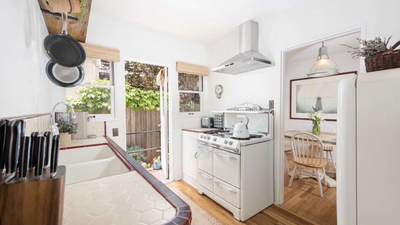 Photo of Kitchen in West Beach