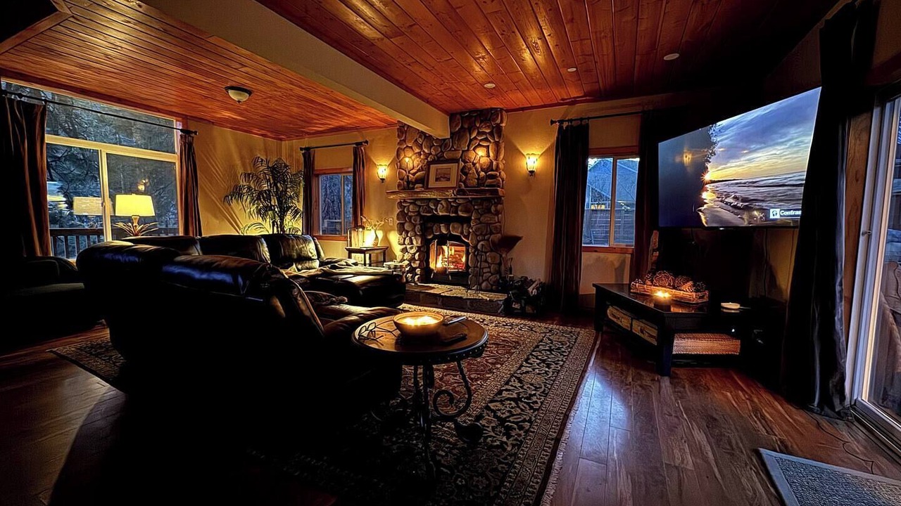 Photo of Livingroom in Wrightwood