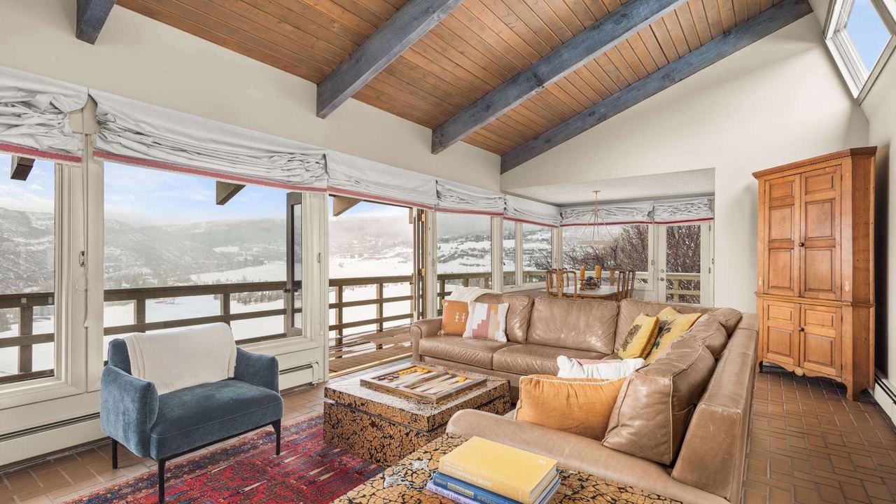 Photo of Livingroom in Snowmass Village