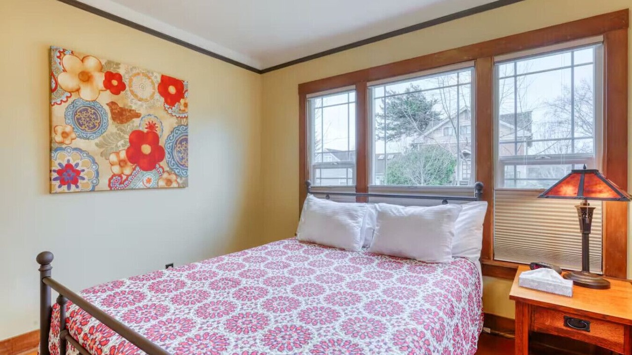 Photo of Bedroom in Eureka